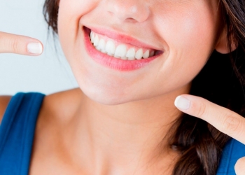 3 beneficios del hilo dental 